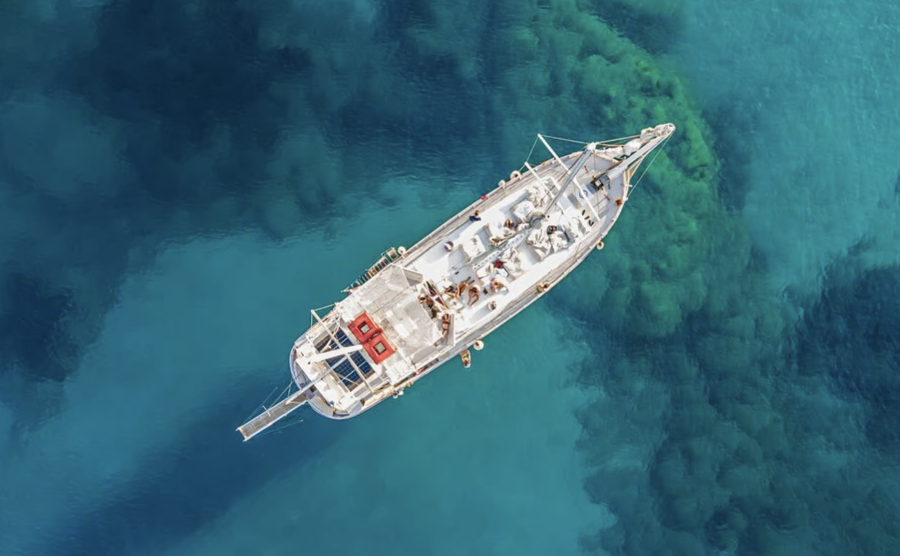 Rhodes: Boat Tour with Snorkelling, Gourmet Buffet & Open Bar